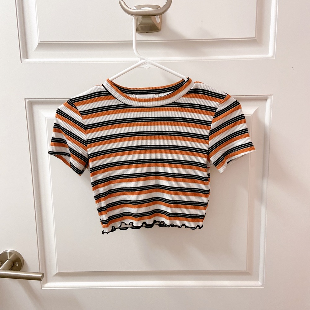 Cropped short sleeve